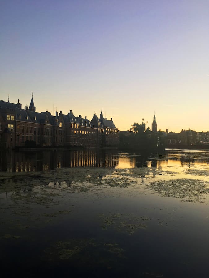 The BInnenhof is one of the highlights of the Hague. This political institution in the Hague can be easily see on this free self-guided bike tour of the Hague!