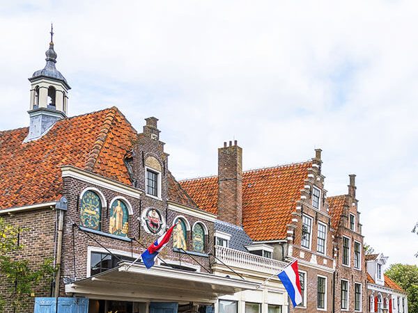 Beautiful exterior of the cheese market square in Edam where the Edam cheese market is held! #holland #netherlands #nederland #edam #cheese