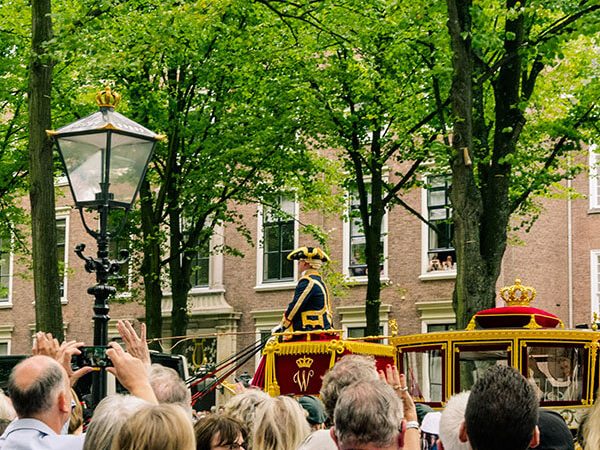 Queen Maxima waving to the crowds during Prinsjesdag (Prince's Day) In the Hague along Lange Voorhout! #haag #hague #nederland #netherlands