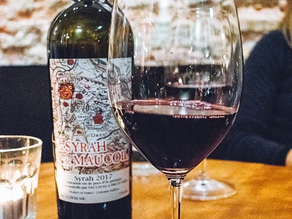 A glass of wine at Bouzy, one of the best wine bars in the hague. This cozy wine bar has a great selection of European wines! #travel #hague #denhaag #holland #netherlands #wijn #wine