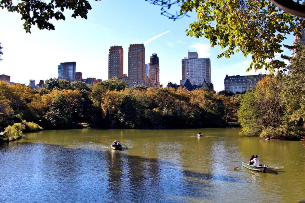 Central Park Boat Rental: A Serene Escape in NYC