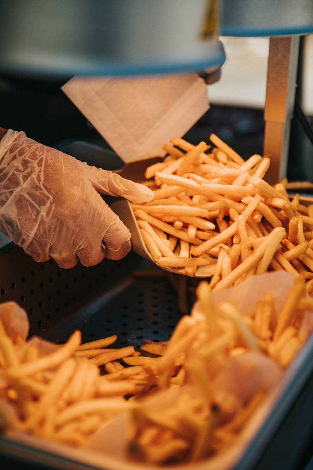 Where To Get The Best Fries in Brussels-	Generous Portions