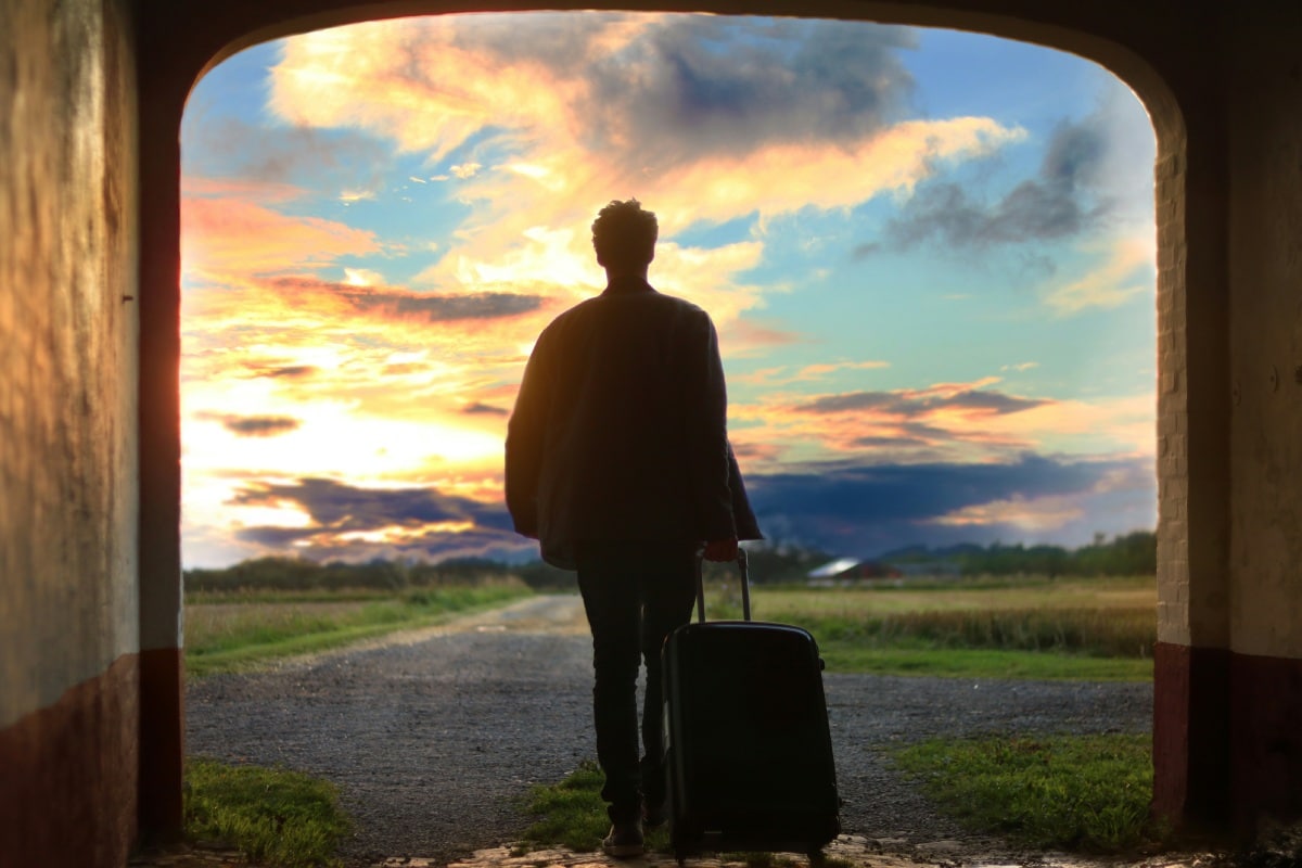 7 Ways Relocation Policies Enhance Travel Experiences