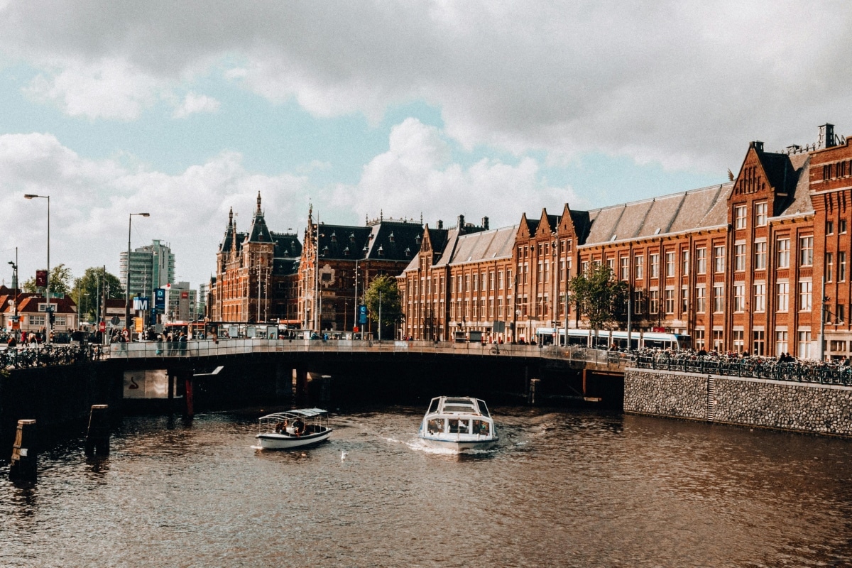 The Upside Down Amsterdam: Dive Into a World of Wonder